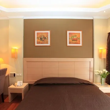 Lydia Hotel 3*