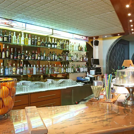Lydia 酒店