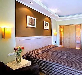 Lydia Hotel 3*