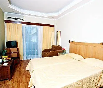 Otel Lydia 2*