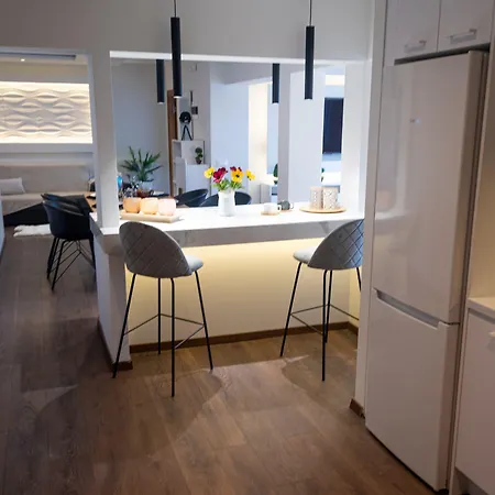 Lydia עיר רודוס